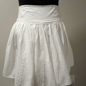 TED BAKER WHITE PLEATED MINI FLARED SKIRT WITH WAFFLE DETAIL WOMEN UK SIZE 2